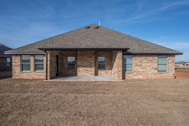 1948 W Crossbow Way, Mustang, OK 73064