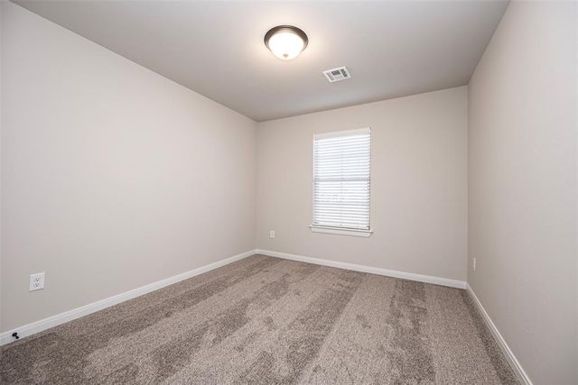 1948 W Crossbow Way, Mustang, OK 73064