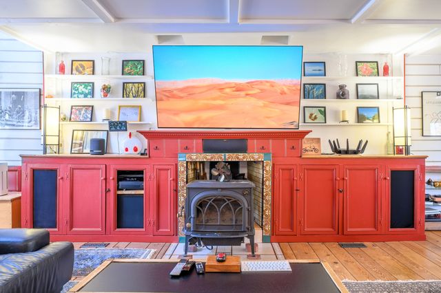 183 Willow Brook LN, Pilot, VA 24138