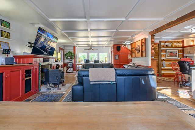 183 Willow Brook LN, Pilot, VA 24138