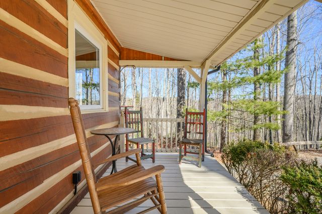 183 Willow Brook LN, Pilot, VA 24138