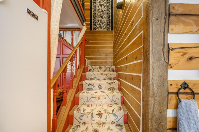 183 Willow Brook LN, Pilot, VA 24138