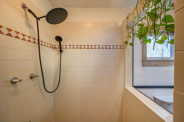 183 Willow Brook LN, Pilot, VA 24138