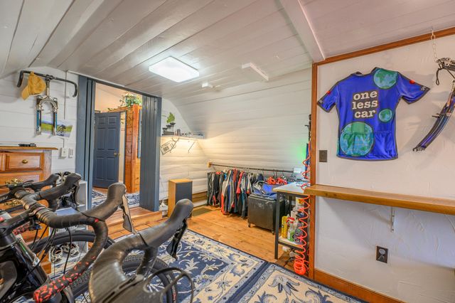 183 Willow Brook LN, Pilot, VA 24138