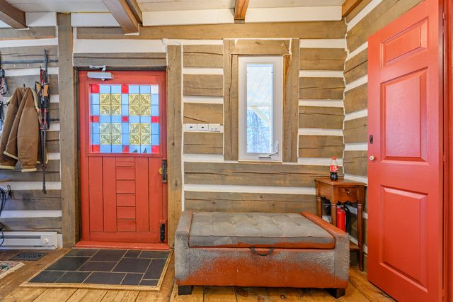 183 Willow Brook LN, Pilot, VA 24138