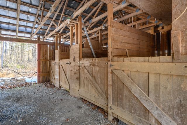 183 Willow Brook LN, Pilot, VA 24138