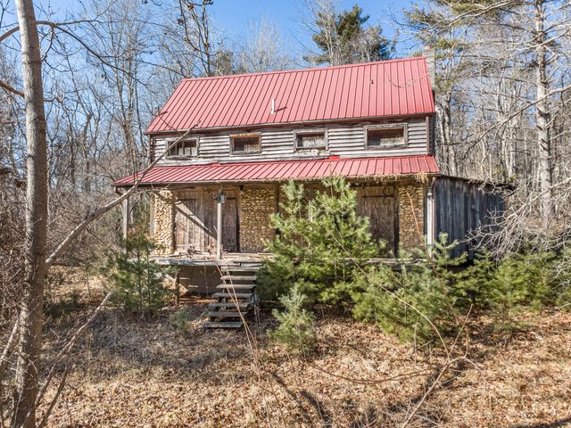 183 Willow Brook LN, Pilot, VA 24138