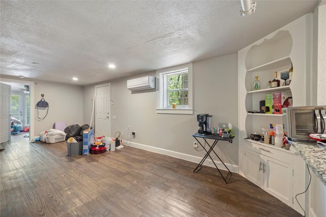 201 West 31st ST E, Austin, TX 78705