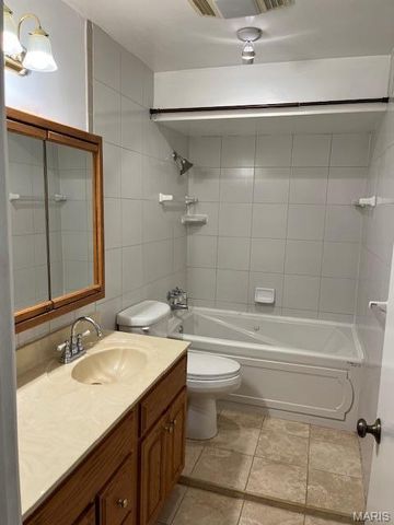 4355 Maryland Avenue 401, St Louis, MO 63108