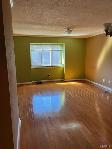 4355 Maryland Avenue 401, St Louis, MO 63108
