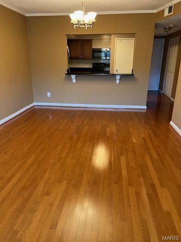 4355 Maryland Avenue 401, St Louis, MO 63108