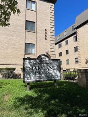 4355 Maryland Avenue 401, St Louis, MO 63108