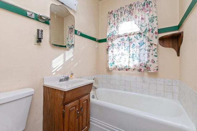 2905 46th Street, Des Moines, IA 50310