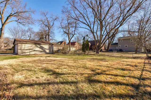 2905 46th Street, Des Moines, IA 50310