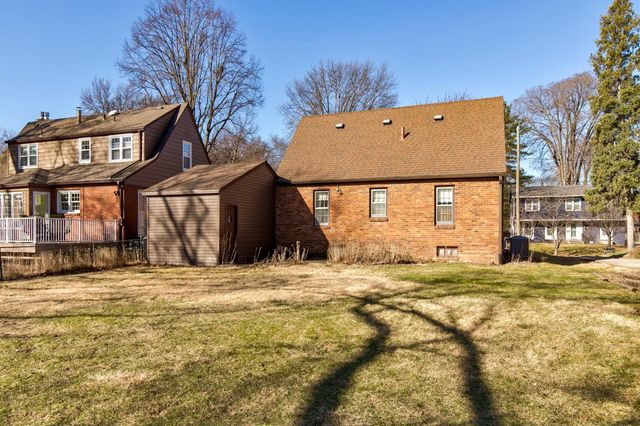 2905 46th Street, Des Moines, IA 50310