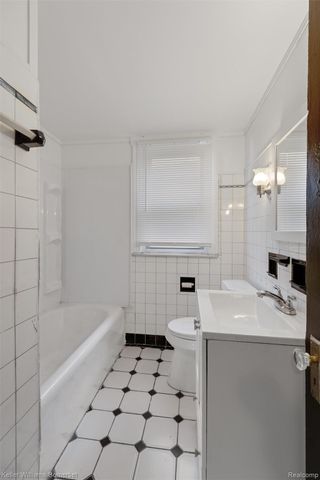 13951 Saint Marys Street, Detroit, MI 48227