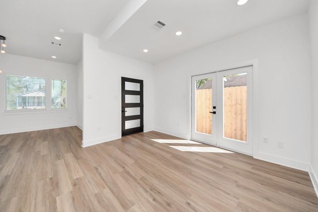 8106 Locksley Street, Houston, TX 77078