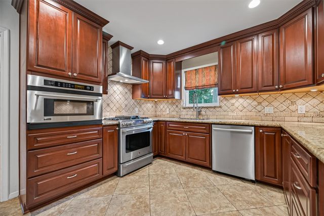5638 Sanford Road, Houston, TX 77096
