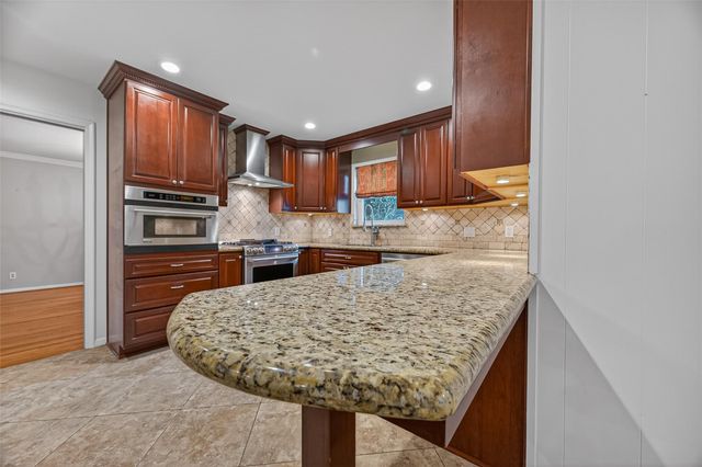 5638 Sanford Road, Houston, TX 77096