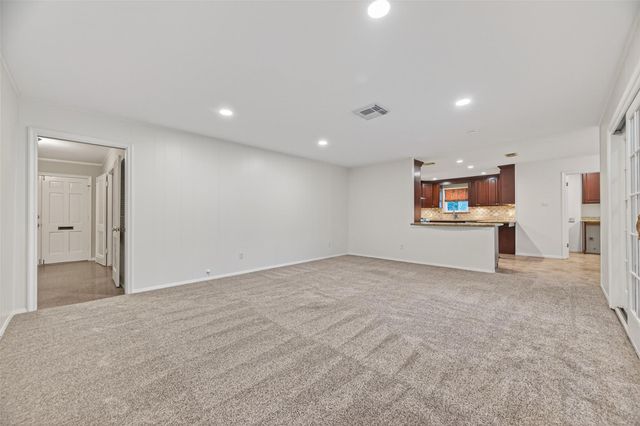 5638 Sanford Road, Houston, TX 77096