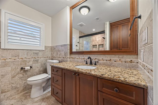 5638 Sanford Road, Houston, TX 77096