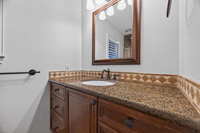 5638 Sanford Road, Houston, TX 77096