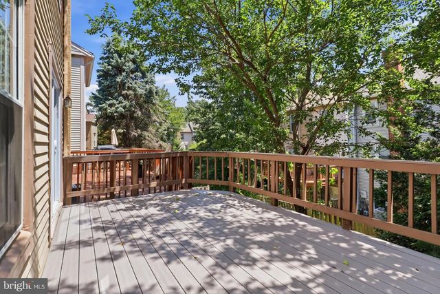 12214 GRASSY HILL CT, Fairfax, VA 22033