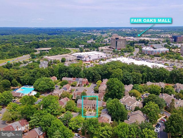 12214 GRASSY HILL CT, Fairfax, VA 22033