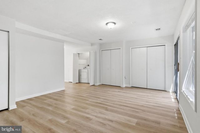 12214 GRASSY HILL CT, Fairfax, VA 22033