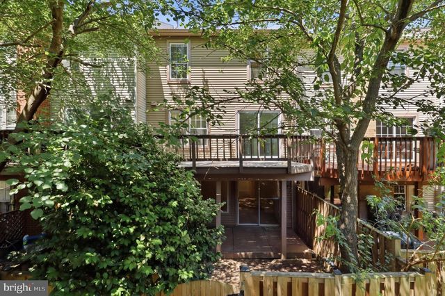 12214 GRASSY HILL CT, Fairfax, VA 22033