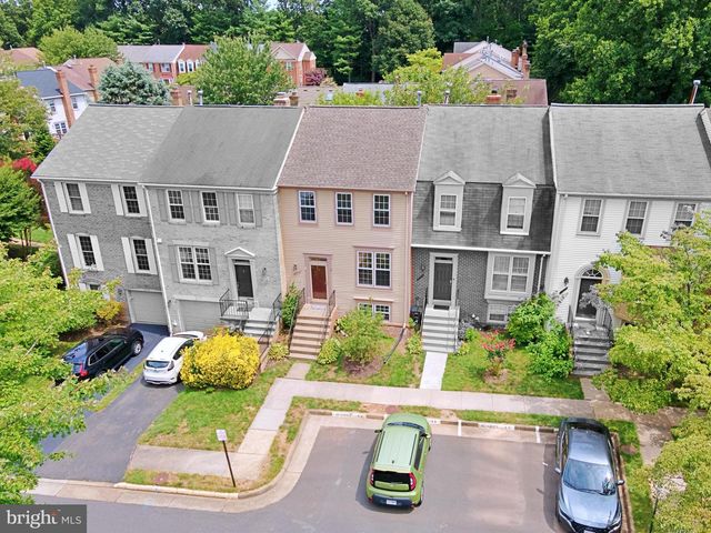 12214 GRASSY HILL CT, Fairfax, VA 22033