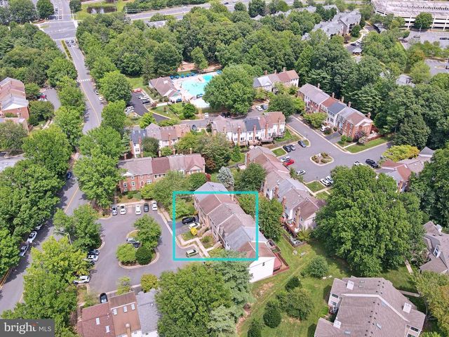 12214 GRASSY HILL CT, Fairfax, VA 22033