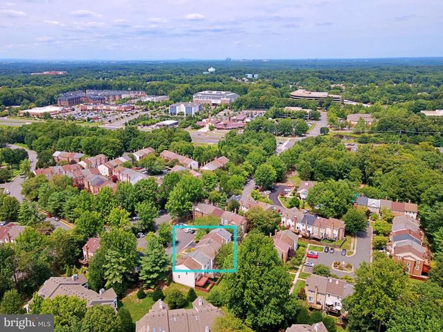 12214 GRASSY HILL CT, Fairfax, VA 22033