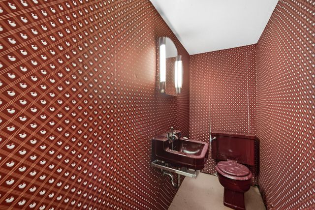 402 Schricker Avenue, North Judson, IN 46366