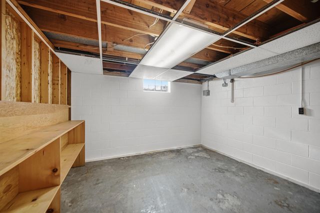 402 Schricker Avenue, North Judson, IN 46366