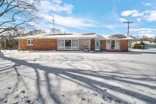 402 Schricker Avenue, North Judson, IN 46366