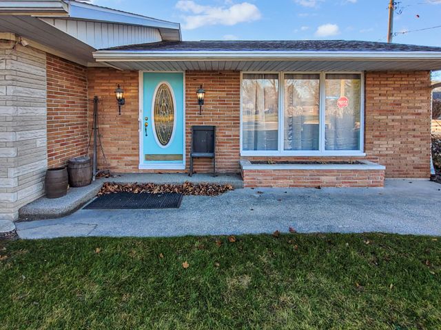 402 Schricker Avenue, North Judson, IN 46366