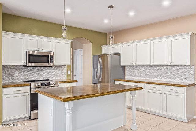 11826 N 146th Avenue, Surprise, AZ 85379