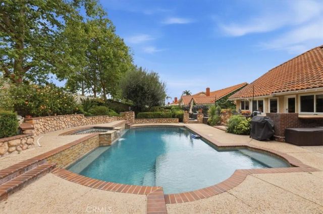 11044 Stone River, Rancho Cucamonga, CA 91737