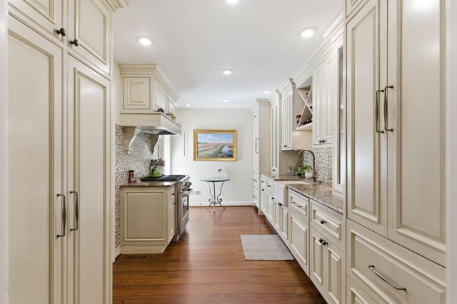 15 Prices Alley, Charleston, SC 29401