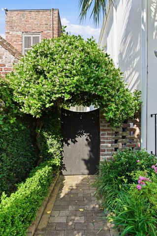 15 Prices Alley, Charleston, SC 29401