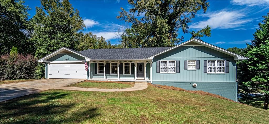 5205 CORINTH Circle, Stone Mountain, GA 30087