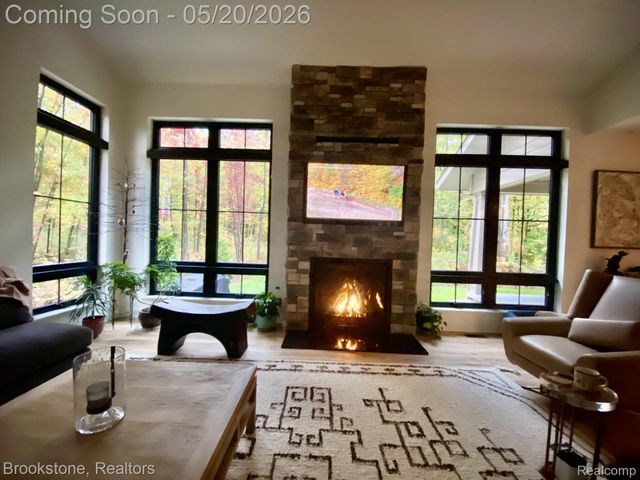 3440 N Squirrel Road, Auburn Hills, MI 48326