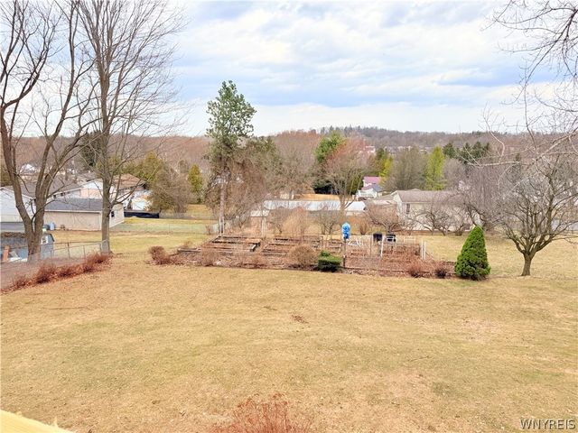 1 Henry Drive, Auburn, NY 13021