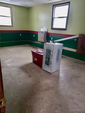 1 Henry Drive, Auburn, NY 13021