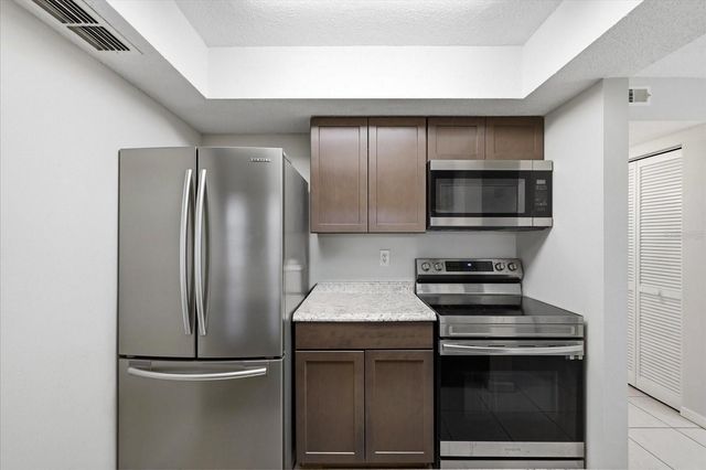 2420 WINDING CREEK BOULEVARD 105, Clearwater, FL 33761