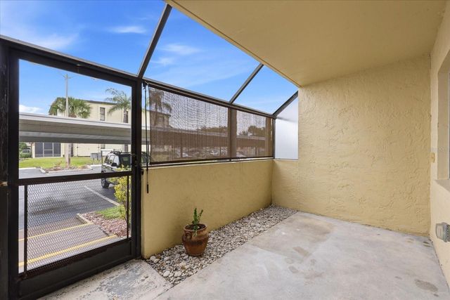 2420 WINDING CREEK BOULEVARD 105, Clearwater, FL 33761