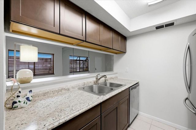 2420 WINDING CREEK BOULEVARD 105, Clearwater, FL 33761