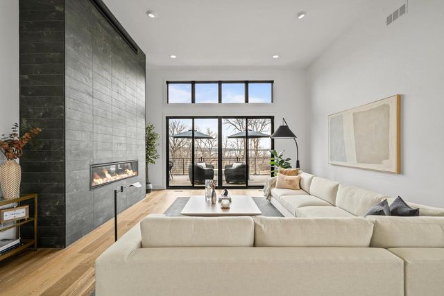 W4536 W Lakeview Glen DRIVE, Lake Geneva, WI 53147