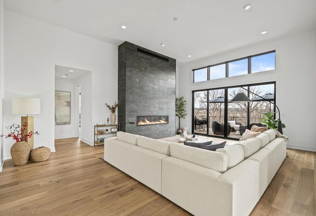 W4536 W Lakeview Glen DRIVE, Lake Geneva, WI 53147